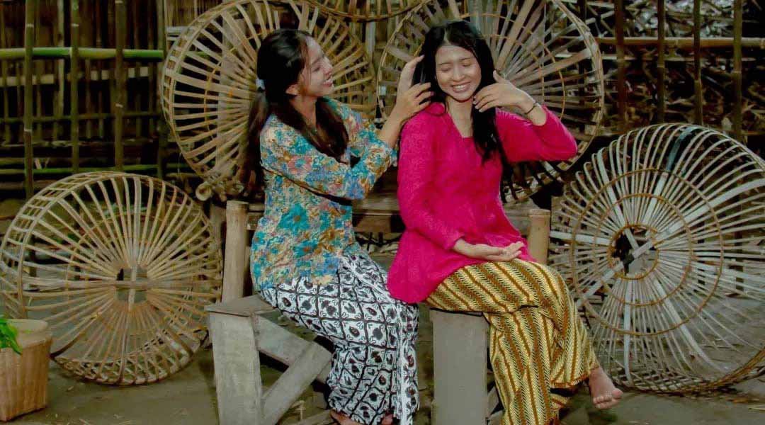 rekomendasi 9 warna kebaya yang cocok untuk kulit sawo matang