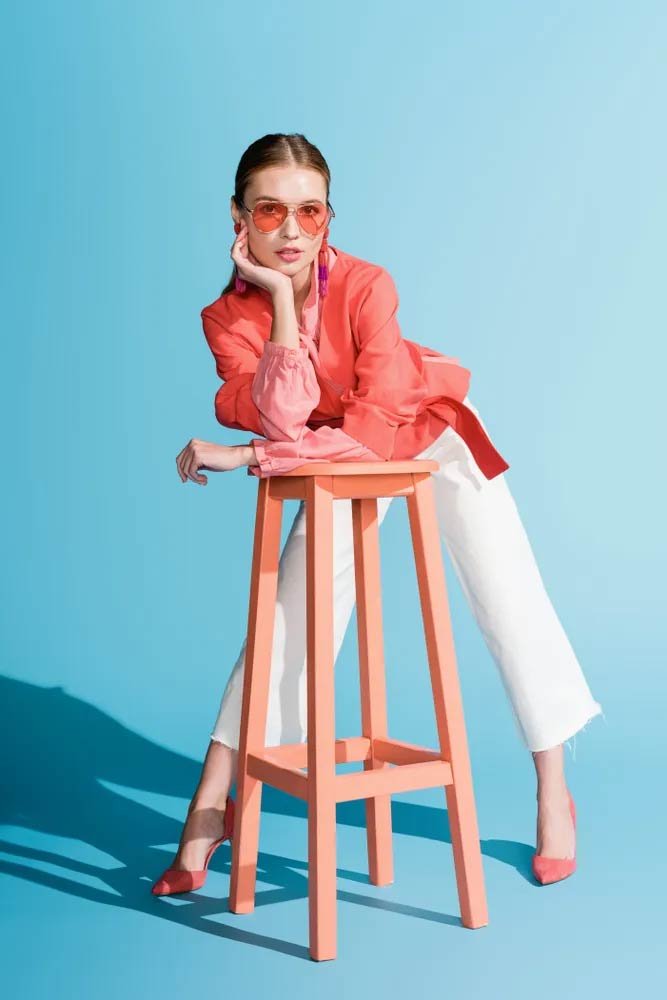 Dusty pink adalah warna yang cocok untuk neutral undertone