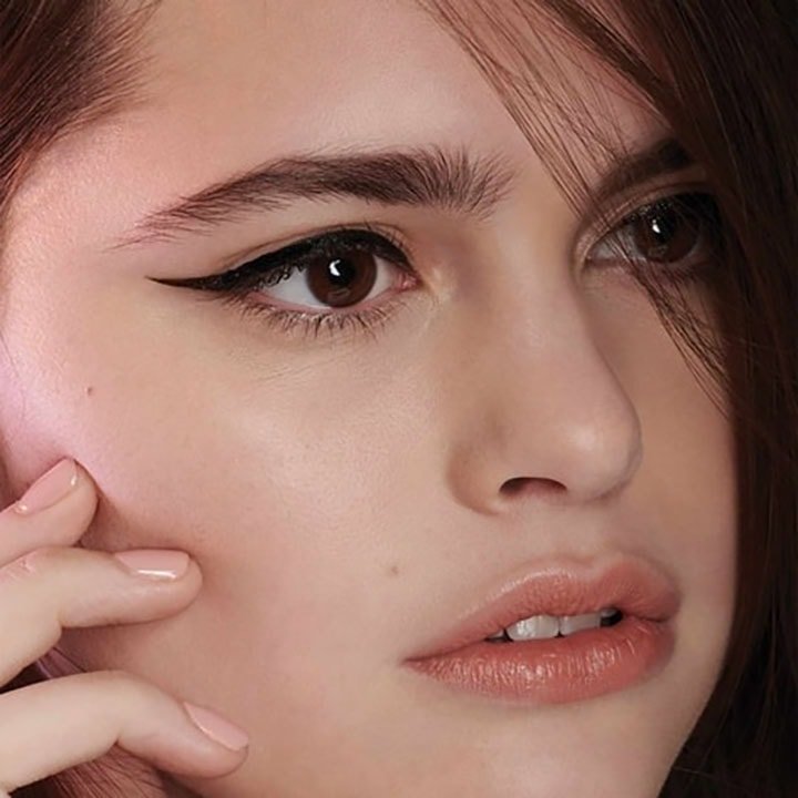 Tips Menggunakan Eyeliner untuk Hooded Eyes