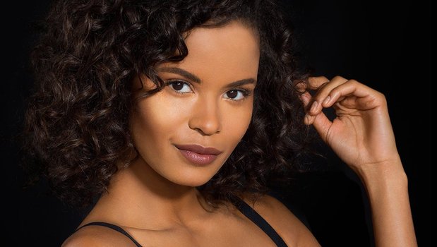 Ide dan Inspirasi Makeup untuk Kulit Wajah Warna Tanned