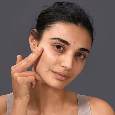 Rekomendasi Foundation yang Tahan Lama dan Glowing dari Maybelline