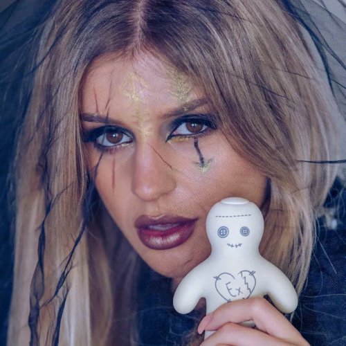 makeup halloween gothic doll