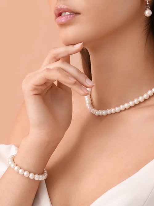 coquette style accessory