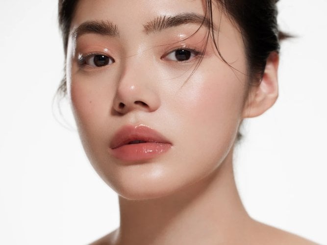 make up wisuda korean dewy