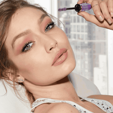 4 maskara Maybelline yang buat mata tampak natural