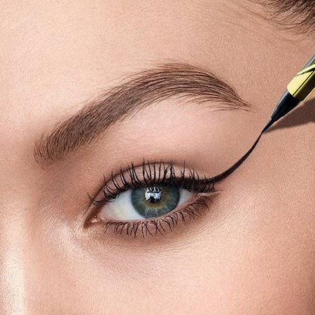 2333 Cara Memakai Eyeliner untuk Pemula yang Simpel dan Mudah