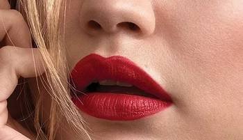 5 Tips dan Cara Menipiskan Bibir dengan Make Up