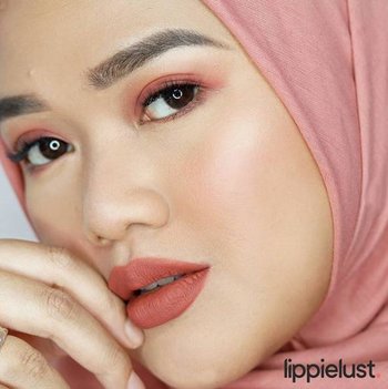 1811 Lip Cream Warna Nude