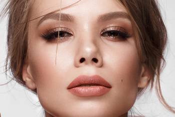 Panduan Memilih Lipstick Nude